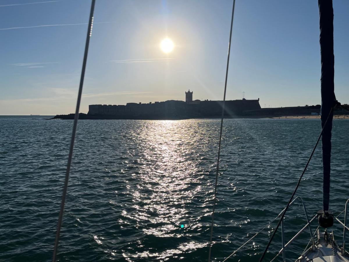 Stay In A Boat - Lisboa 외부 사진