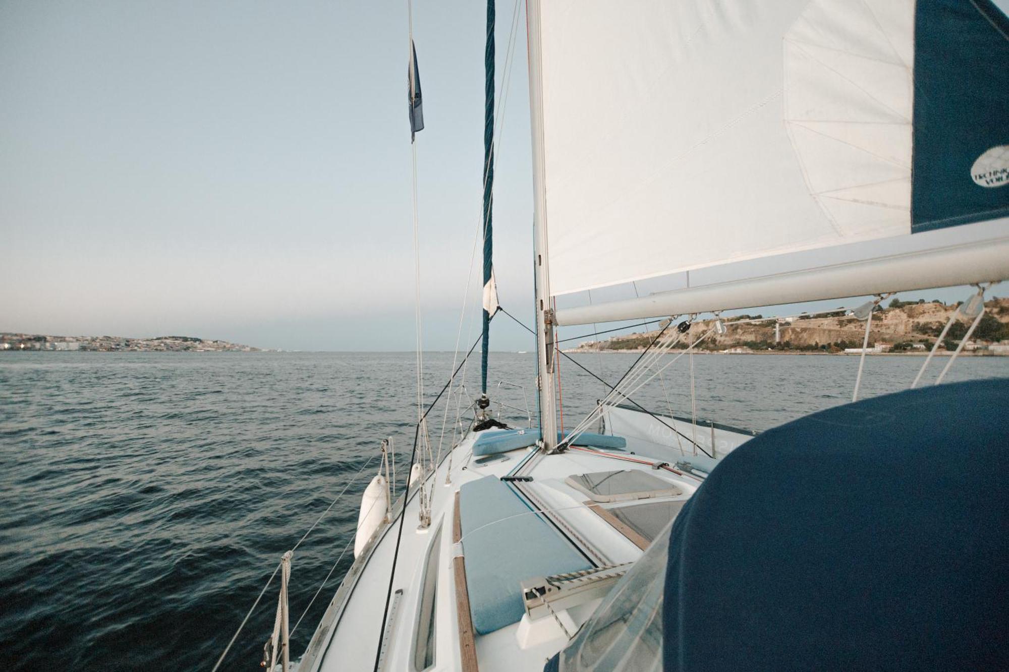 Stay In A Boat - Lisboa 외부 사진